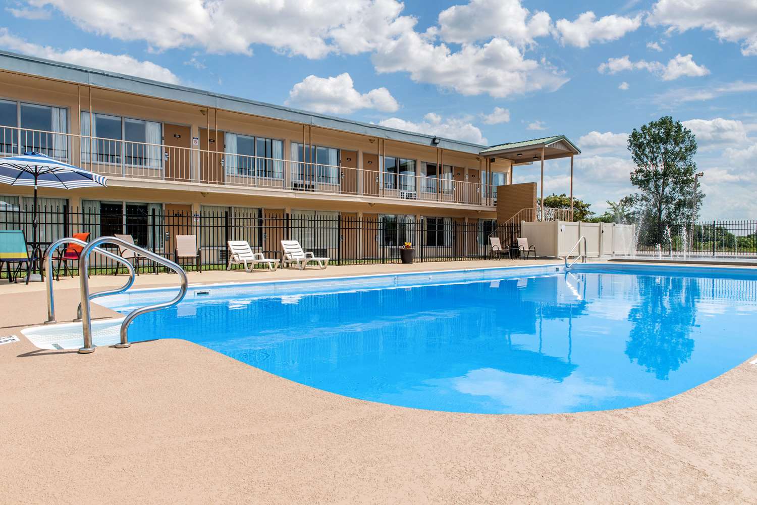 Quality Inn Huntingburg - Jasper 5/37