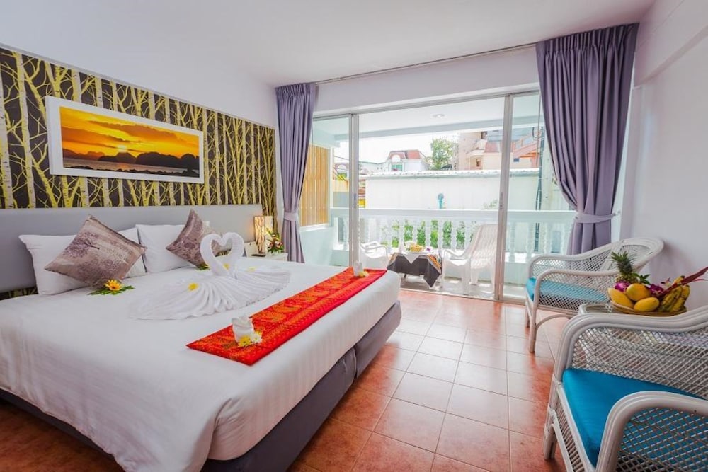 On Hotel Phuket 28/71