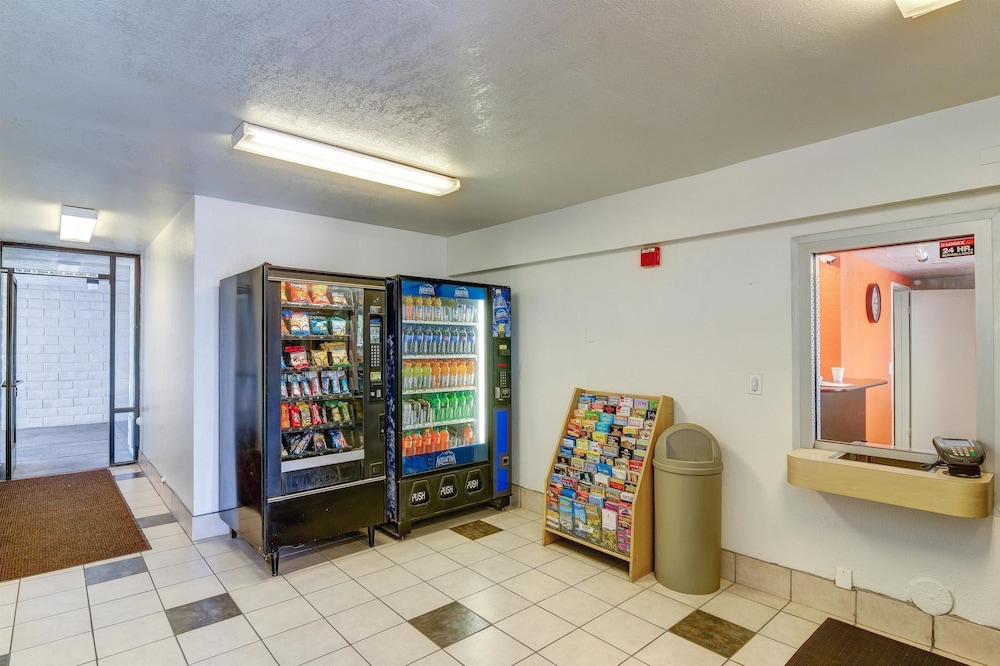 Motel6 Simi Valley, CA 10/50