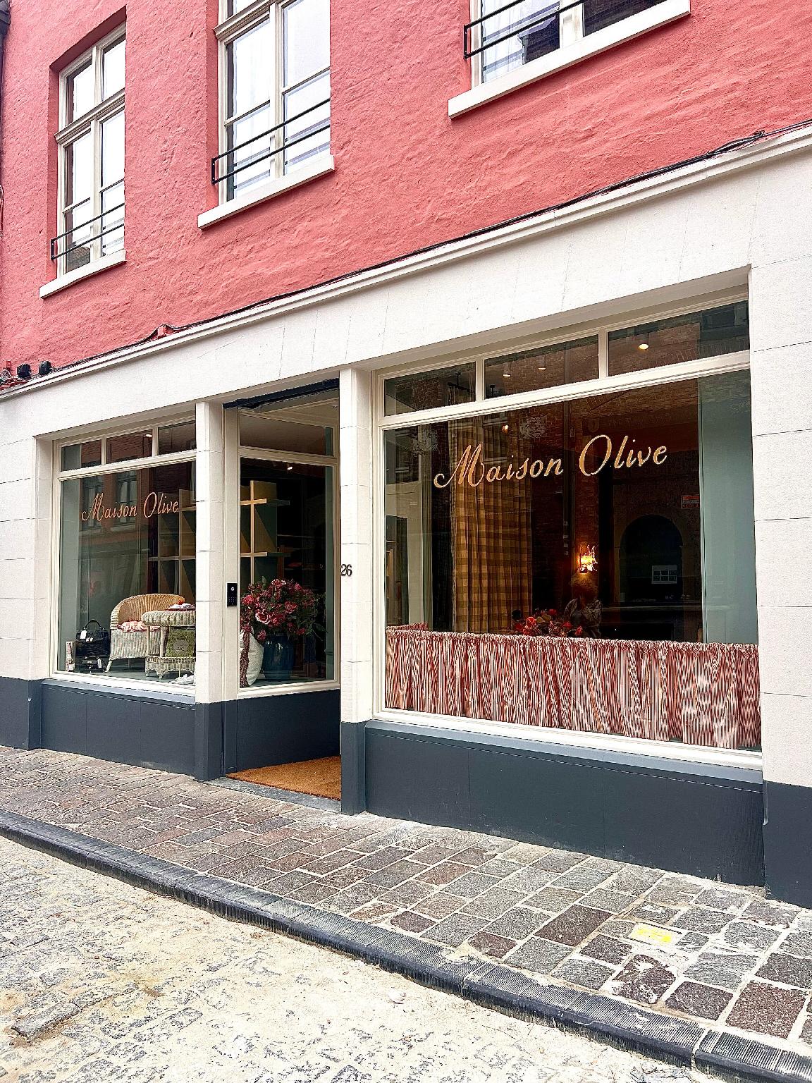 Maison Olive 1/25
