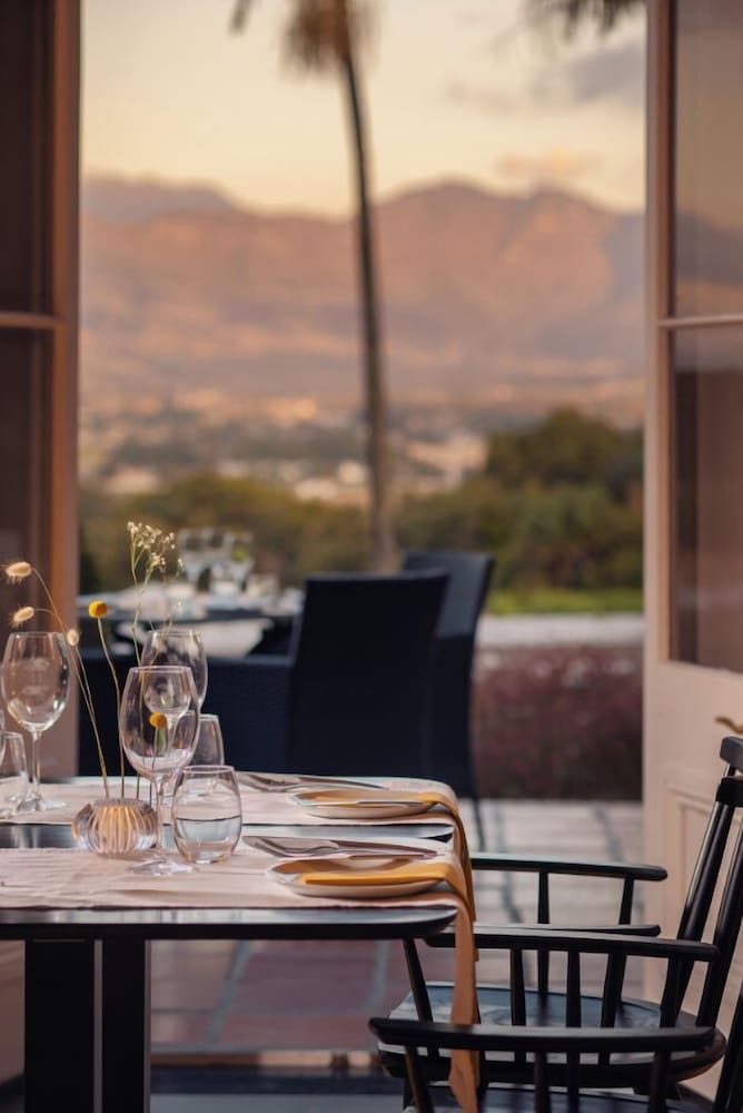Grande Roche Hotel 61/76