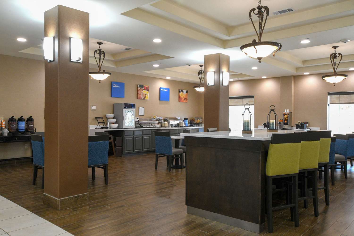 Baymont Inn & Suites by Wyndham Glen Rose 35/46