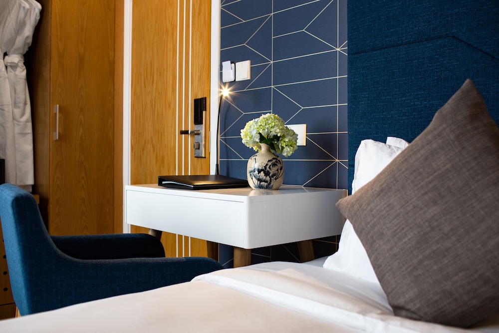 Bonsella Prestige Hotel and Spa 5/71