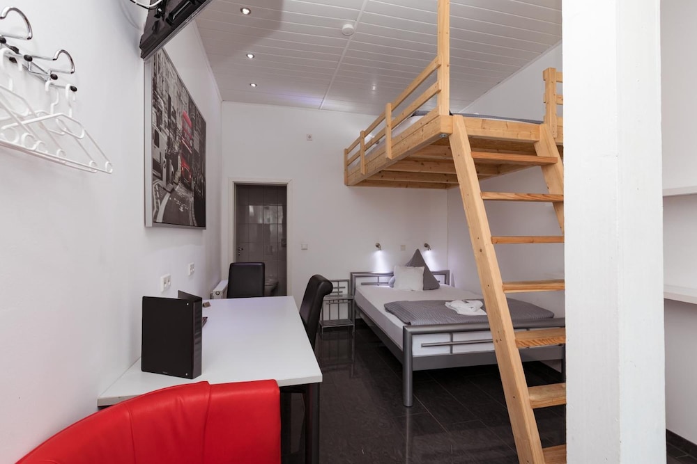 Hotel Ruhen 46/56