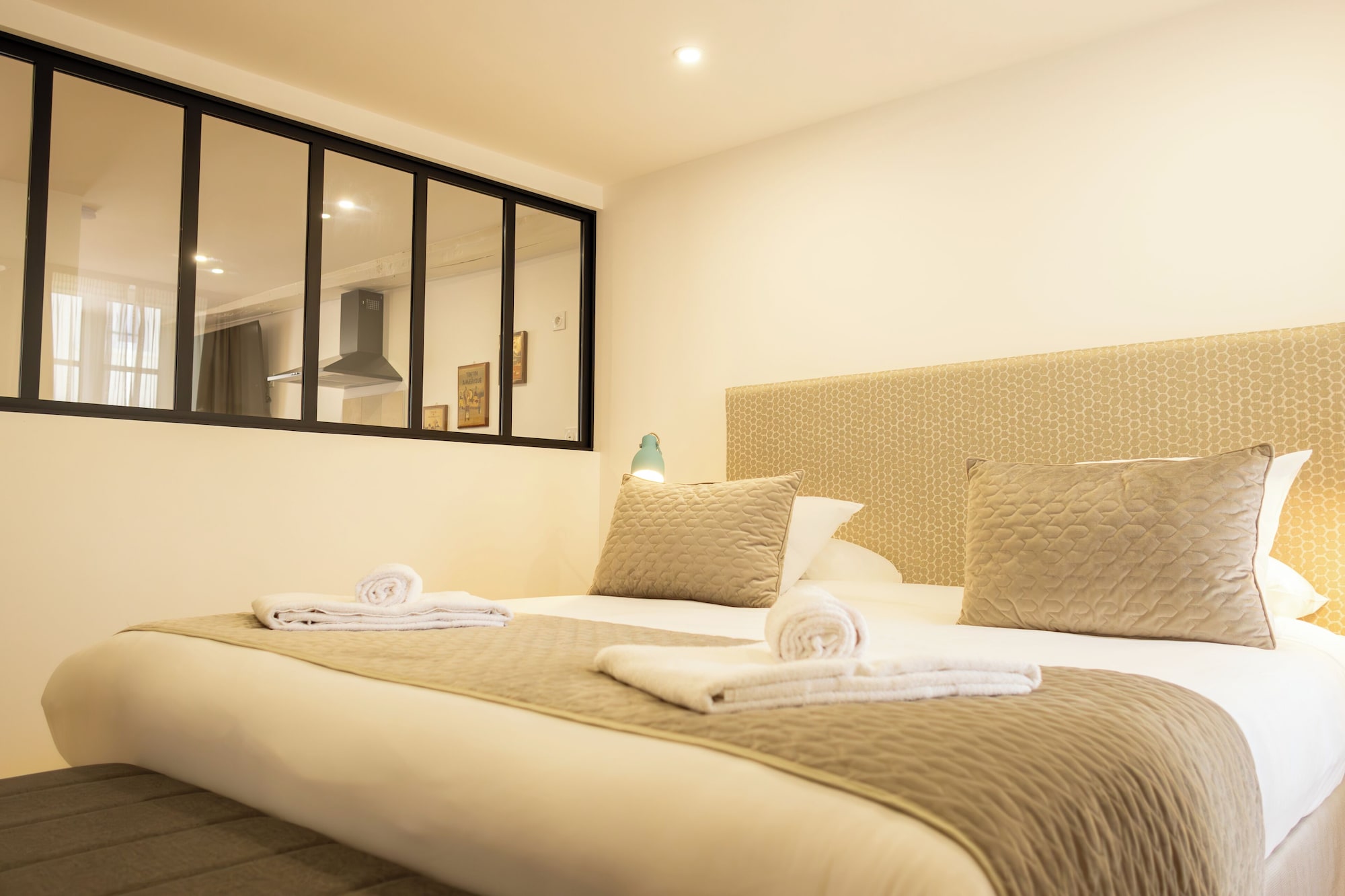 LUXURY, APARTMENT