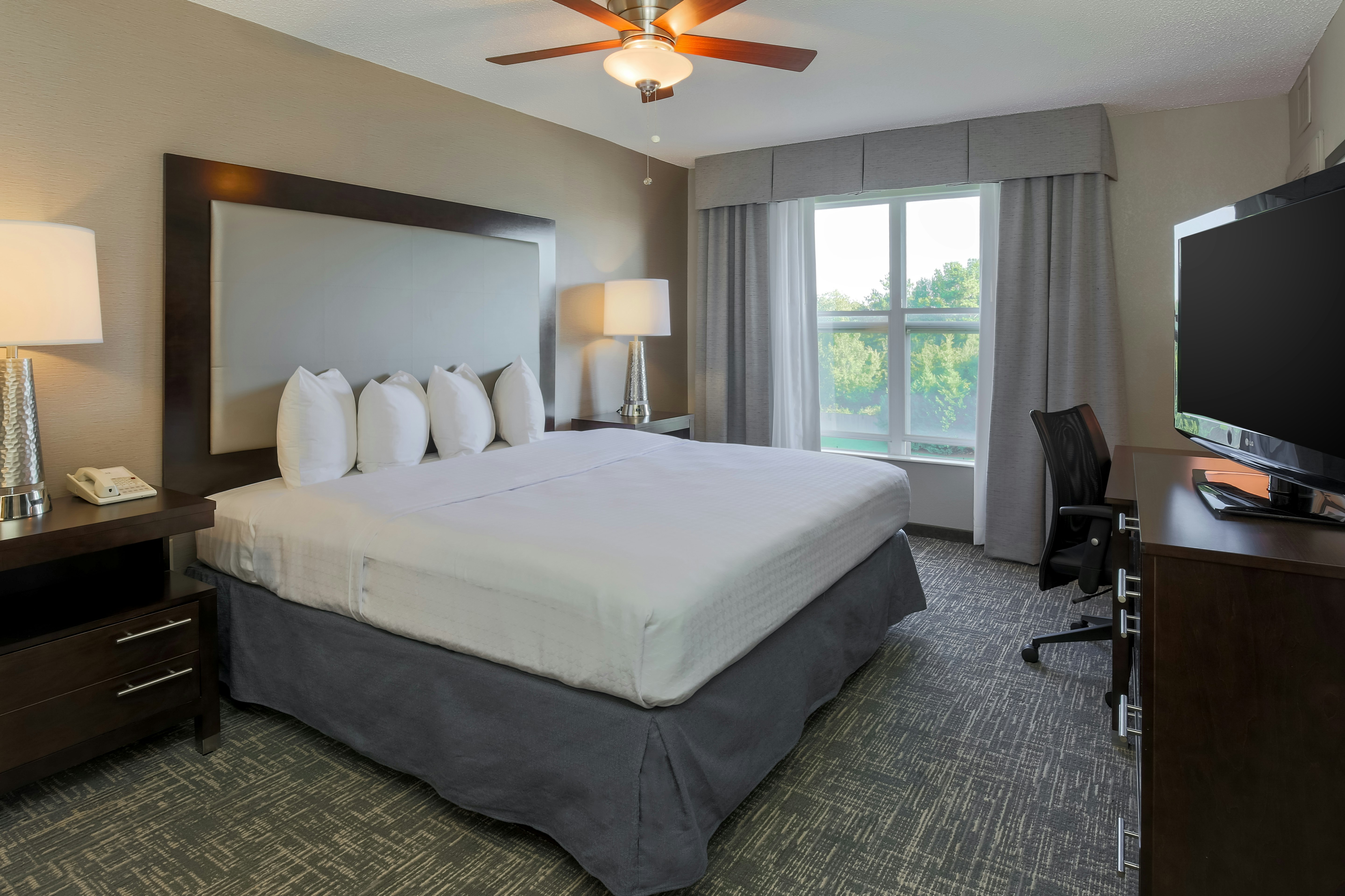 Homewood Suites by Hilton Southwind Hacks Cross 9/17