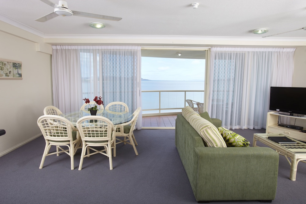 MARINERS NORTH HOLIDAY APARTMENTS 46/77