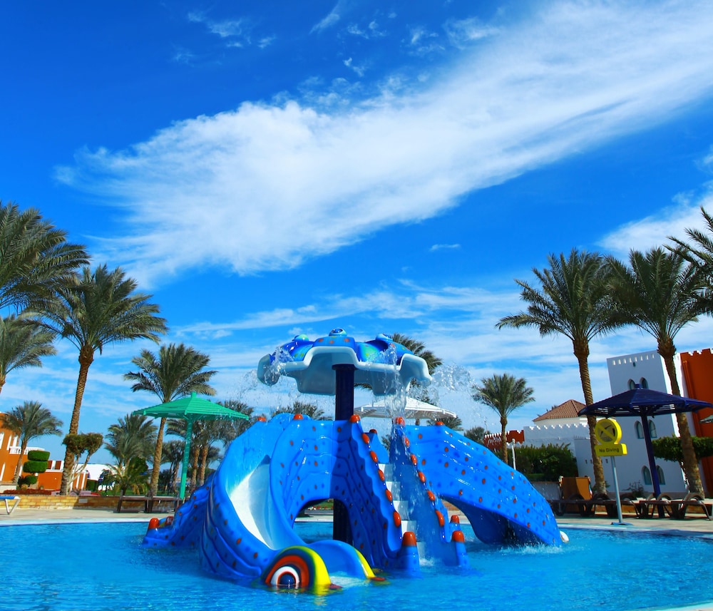 Sunrise Garden Beach Resort and Spa 63/72