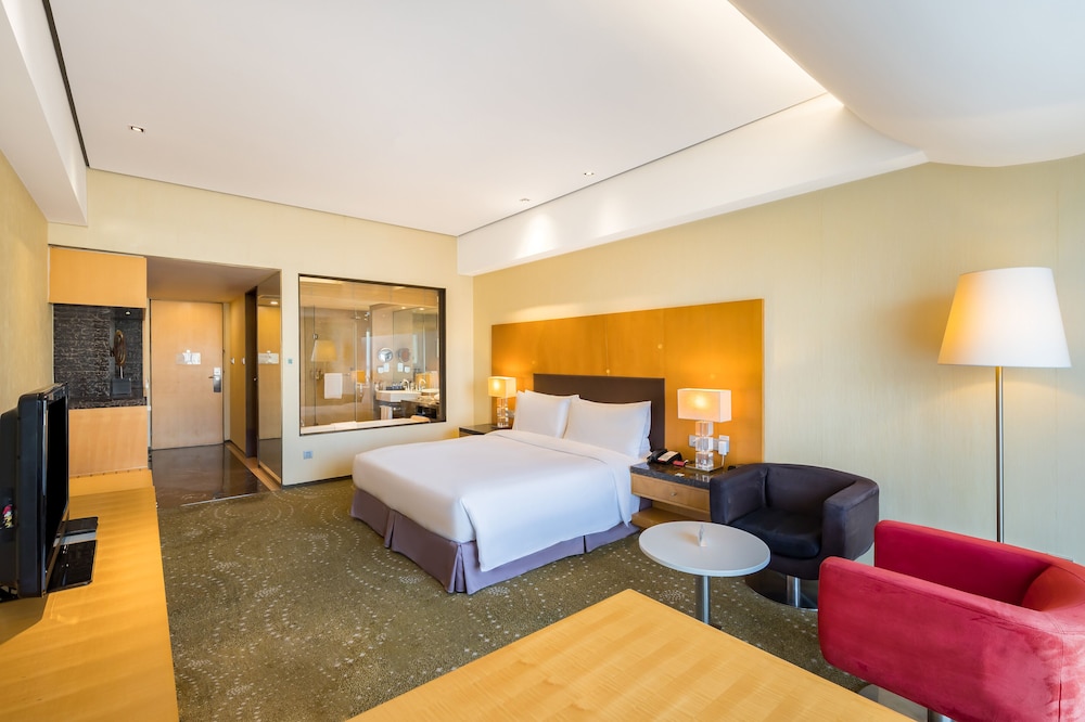 Crowne Plaza Tianjin Binhai 13/50