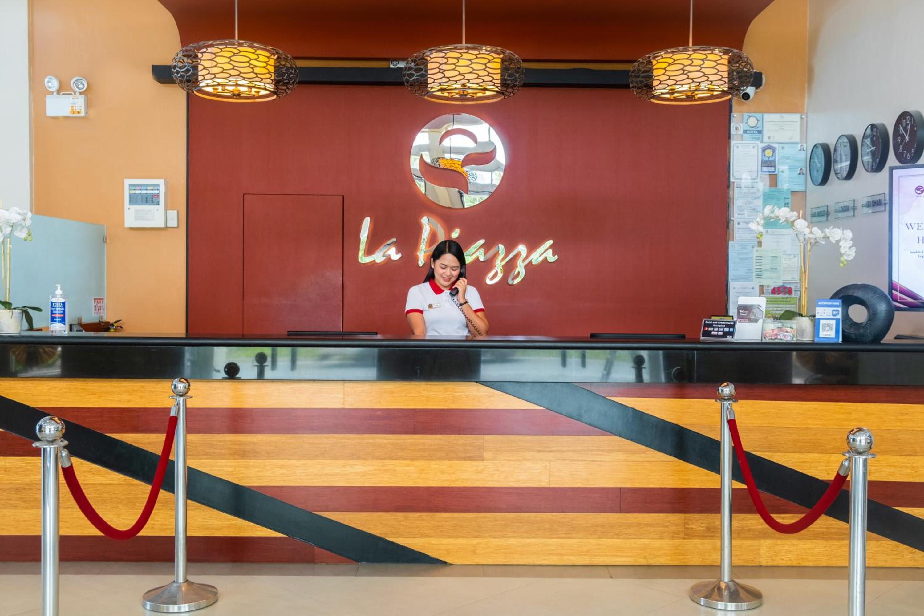 La Piazza Hotel &amp; Convention Center 15/38