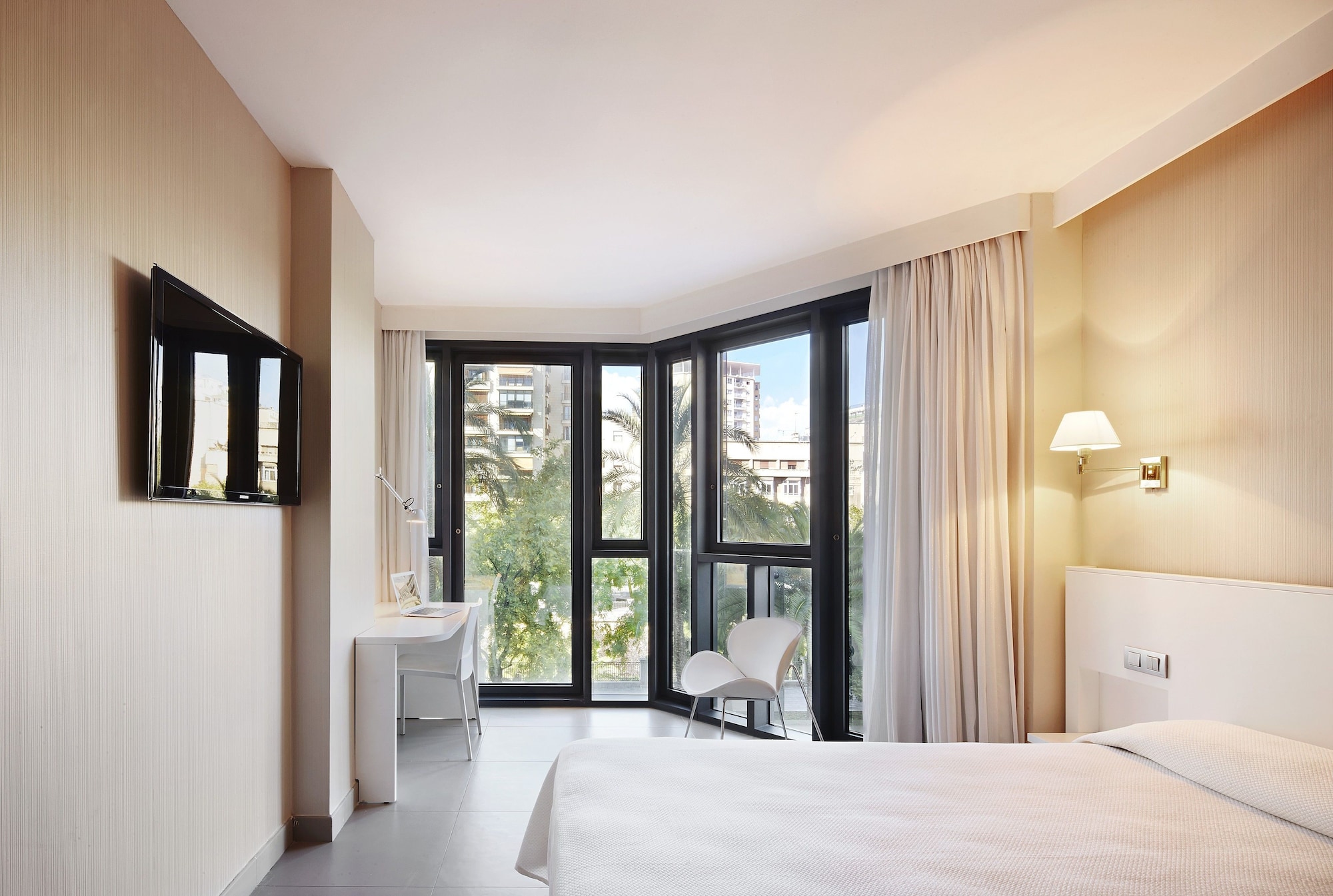 COMFORT, DOUBLE BED