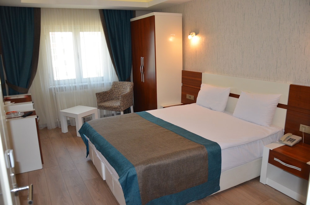 Grand Ahos Hotel Spa 10/28