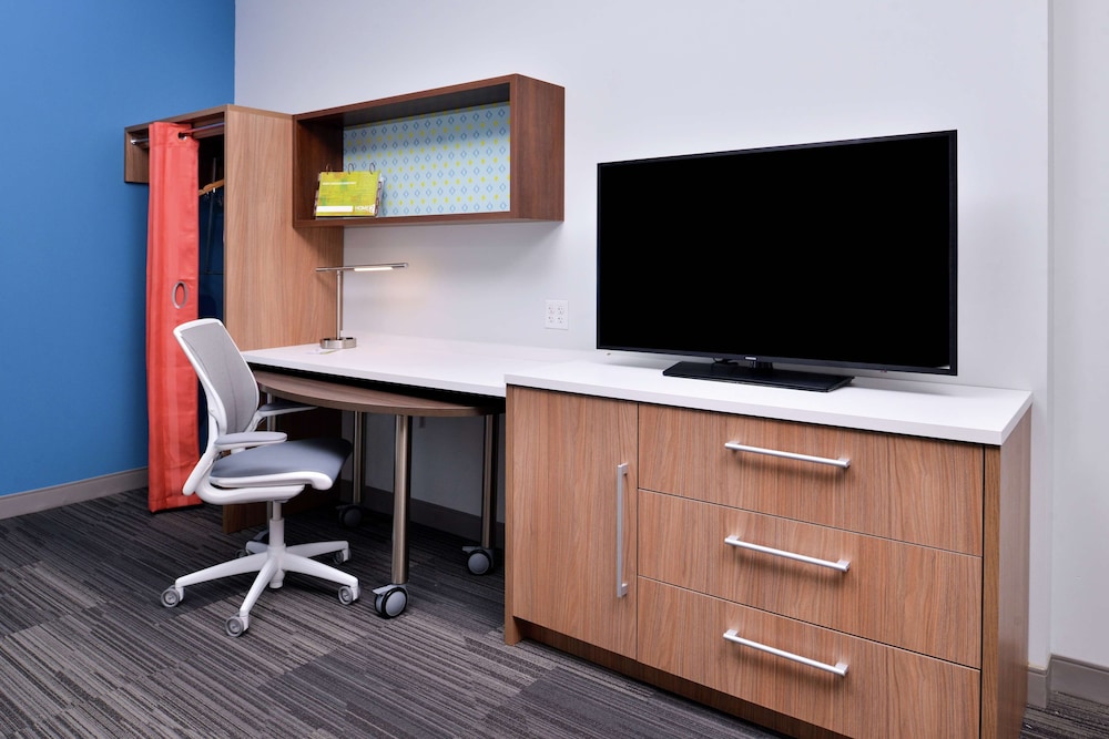 Home2 Suites By Hilton Tampa Downtown Channel District 62/73