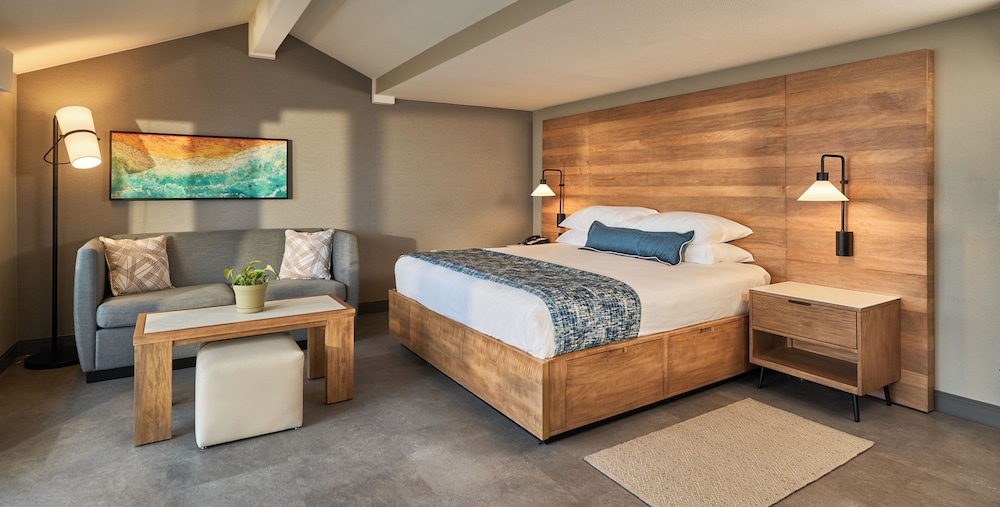 Studio, King Bed, Beach Front