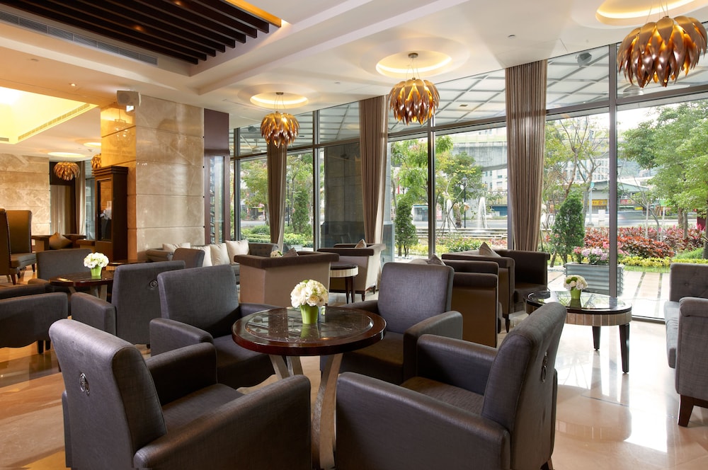 S Aura Hotel 32/50