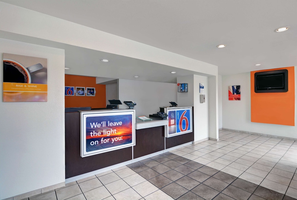 Motel6 Kissimmee, FL - Orlando 13/64