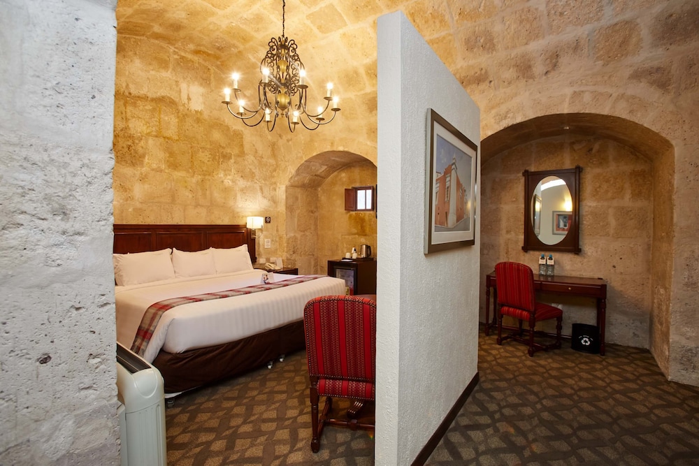 Colonial, Suite, King Bed، Casa Andina Premium Arequipa Ex Casa Andina Private Collection Arequipa 10/10