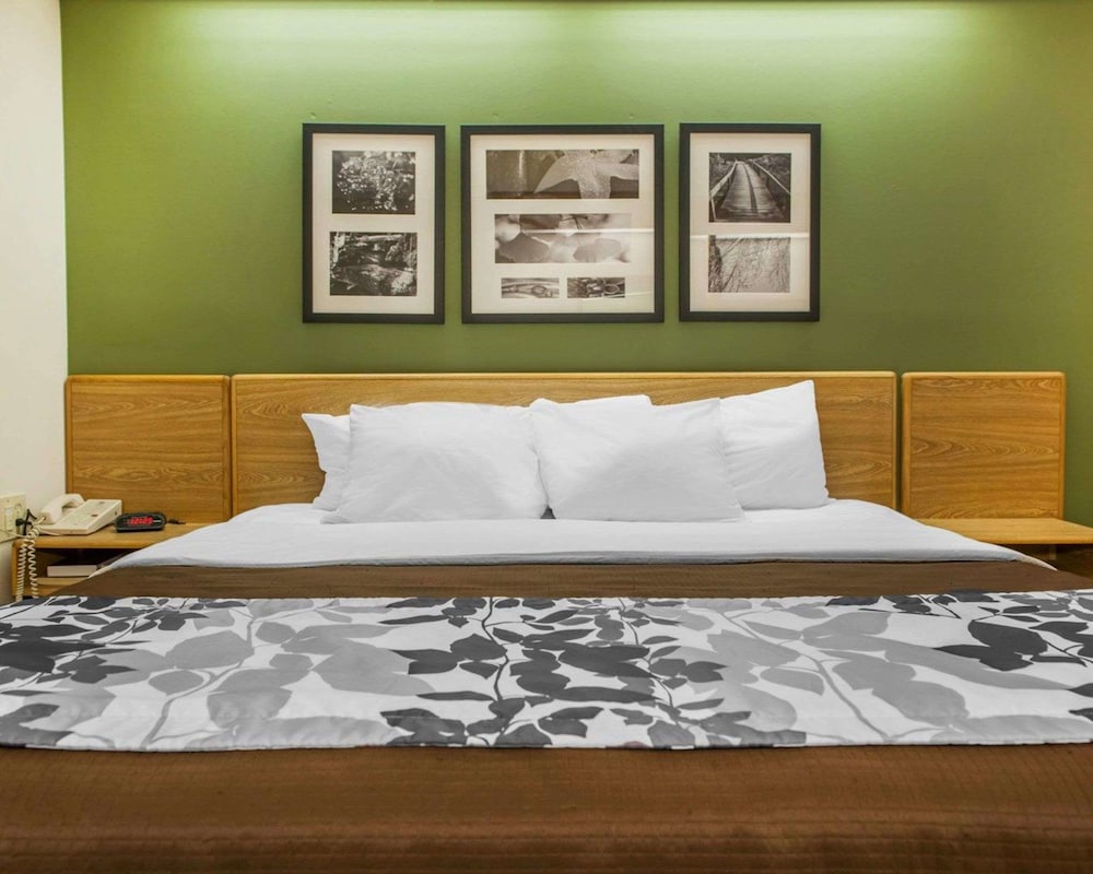 Sleep Inn Elkhart North 11/36
