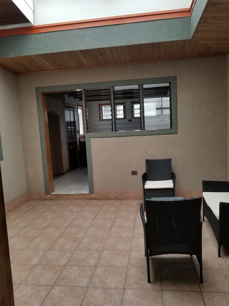 Hostel Monte Campana Escazu 9/50