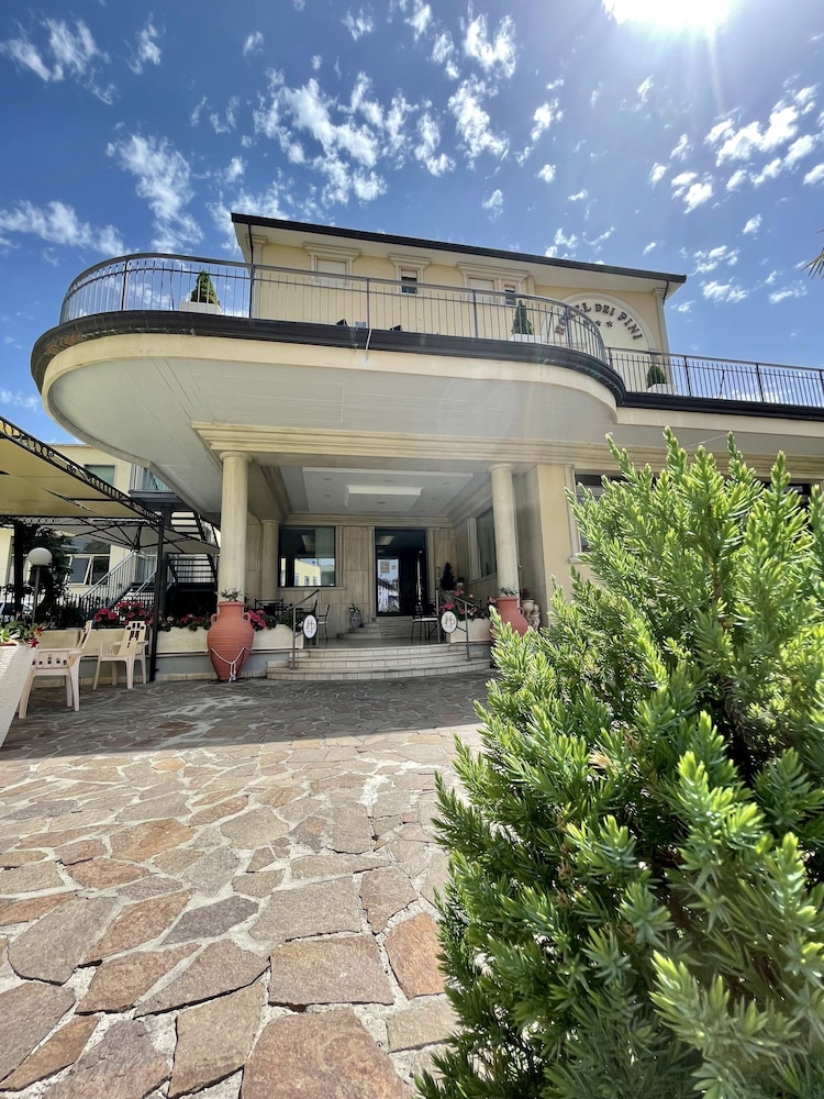 Hotel Dei Pini 8/62