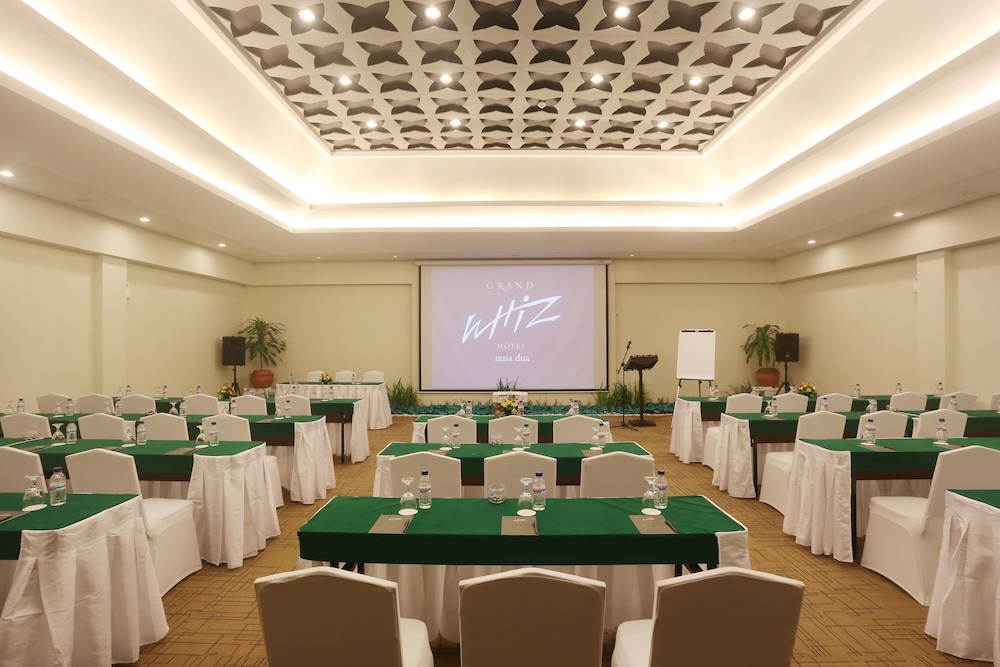 Grand Whiz Hotel Nusa Dua 57/75