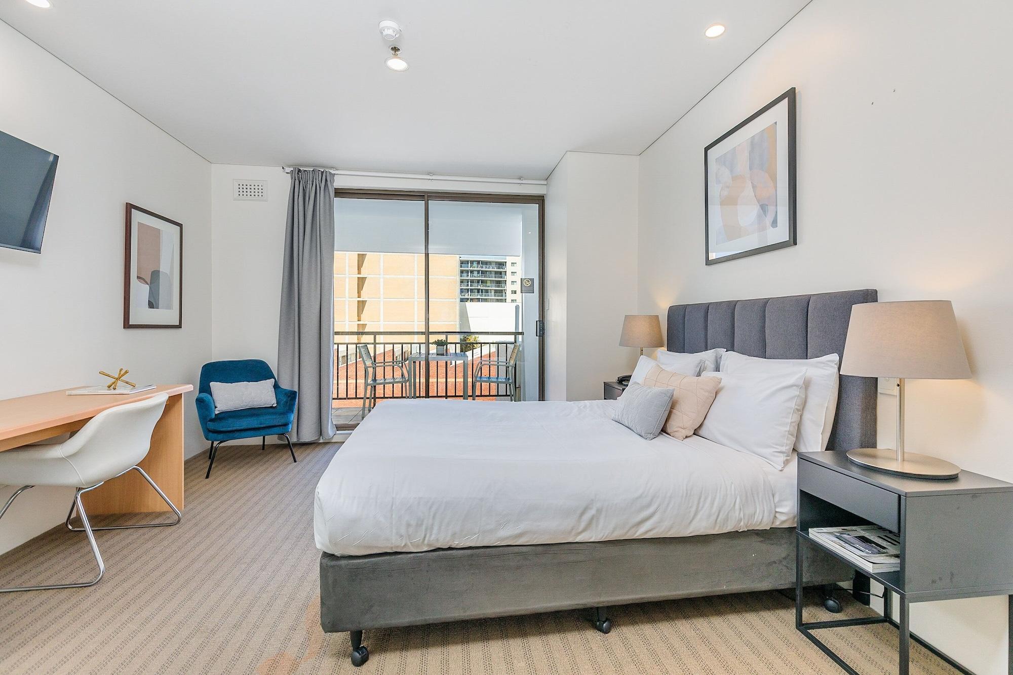 2 Bedrooms, Superior