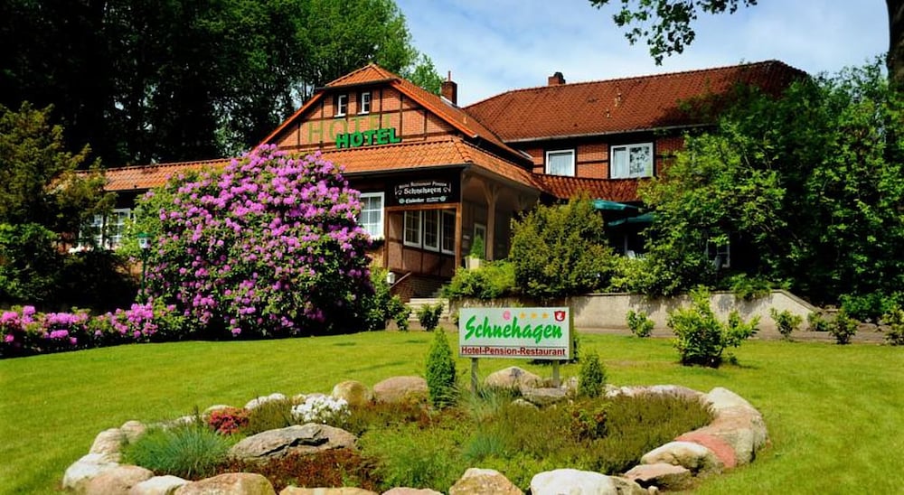 Hotel Schnehagen، فالزروده 39/50