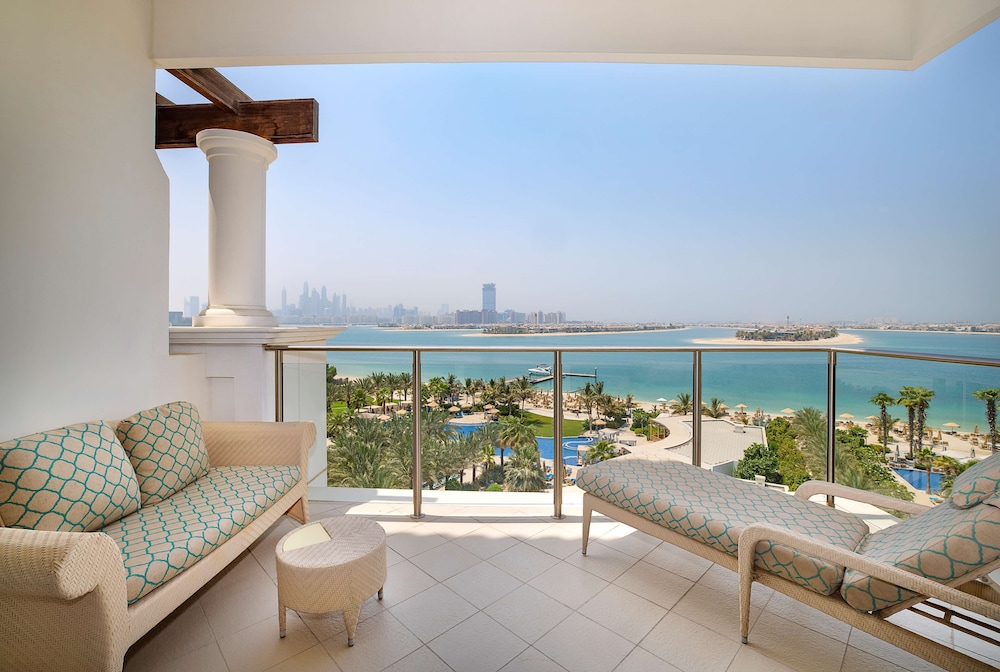 Waldorf Astoria Dubai Palm Jumeirah 52/81