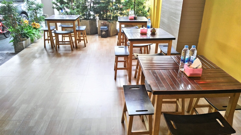 Infinite Hotel at Ratchada 64/81