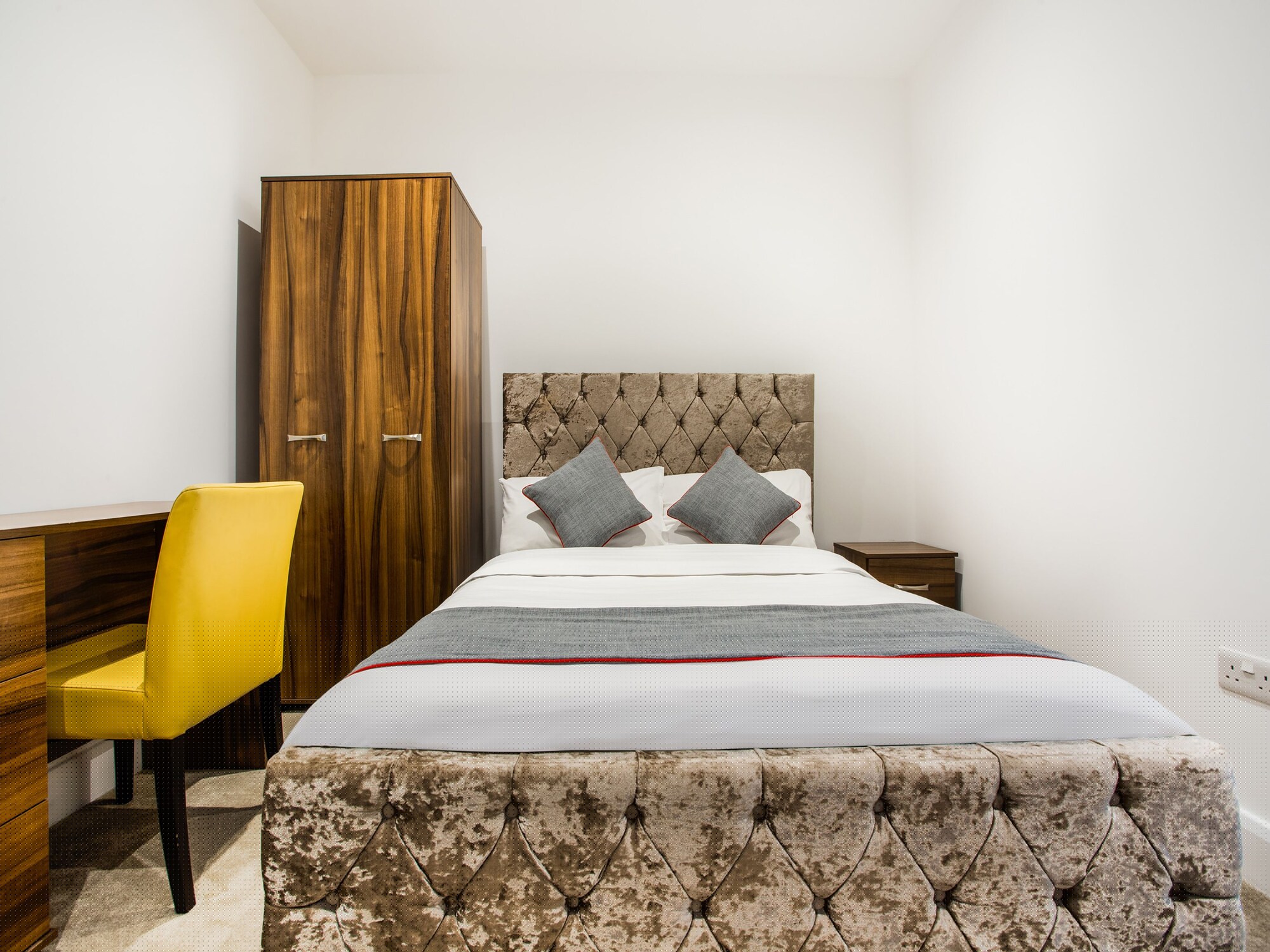 STANDARD, DOUBLE BED
