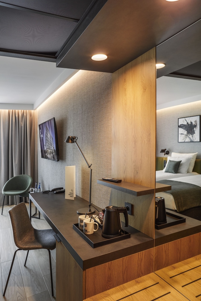 Q Hotel Plus Wroclaw Bielany 46/50
