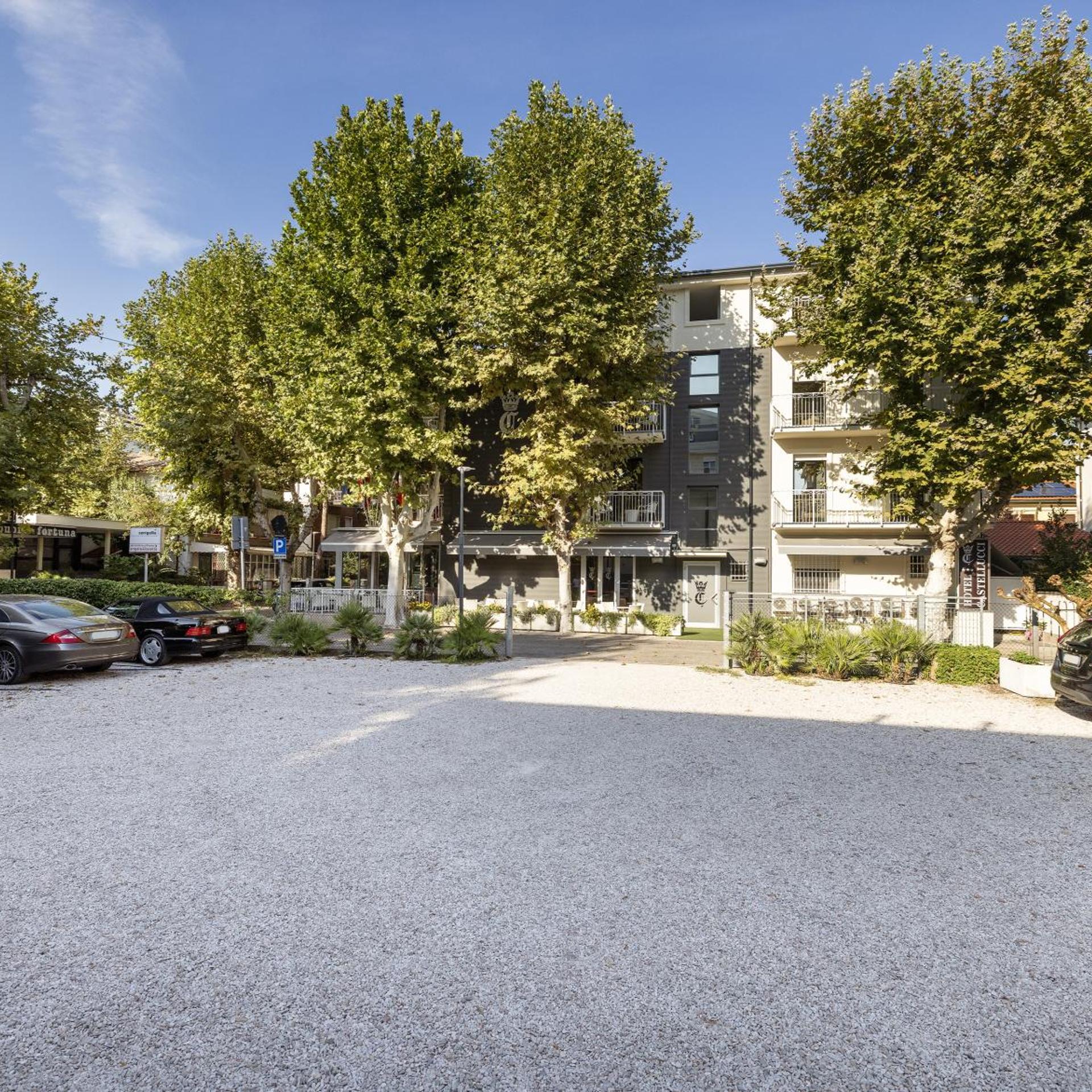 Hotel Castellucci 39/50