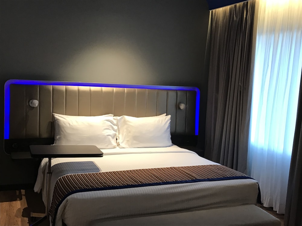 Park Inn By Radisson New Delhi Lajpat Nagar 12/67