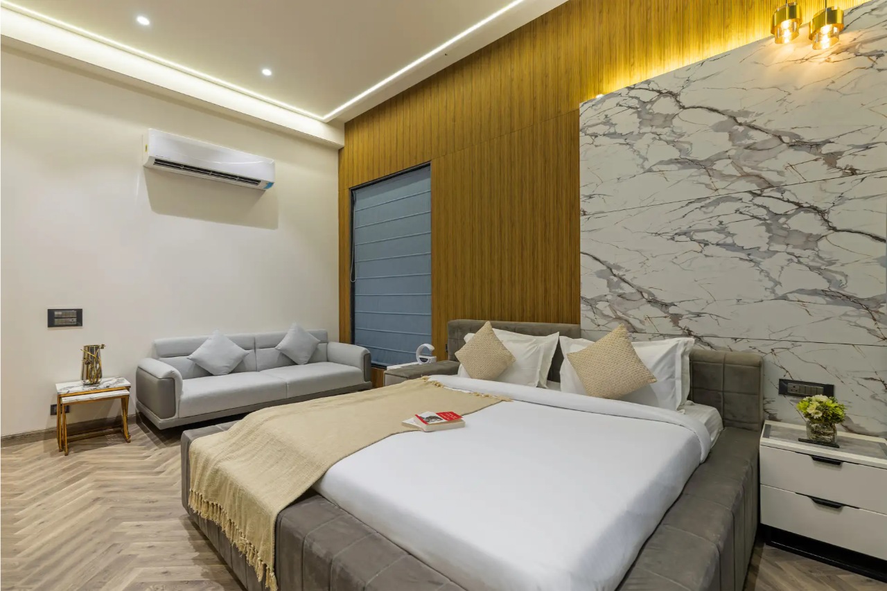 ELIVAAS Levante Farms 5 BHK Villa With Private Pool, Bar, Garden and Gazebo 9/21