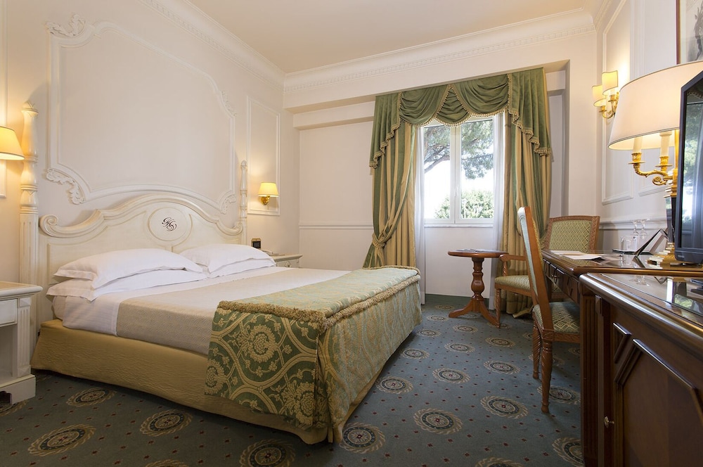 Grand Hotel Vanvitelli 10/42