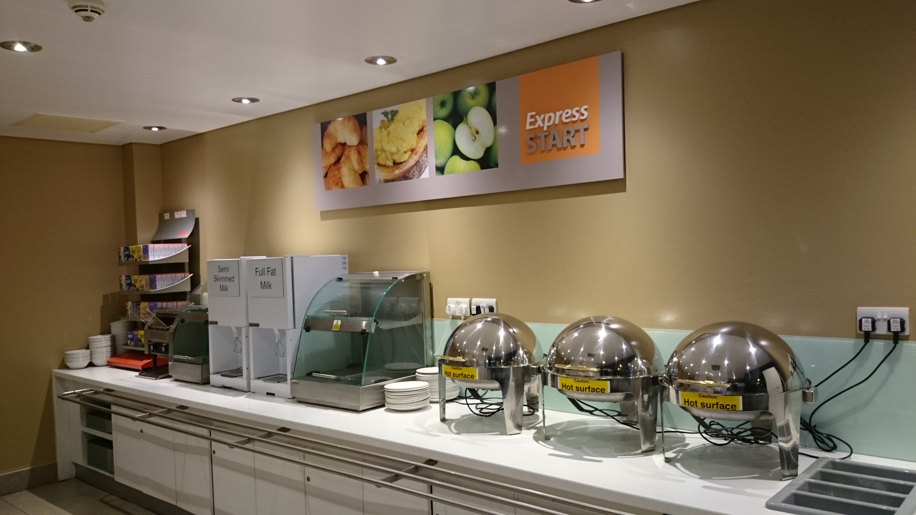 Holiday Inn Express Dundee 50/51