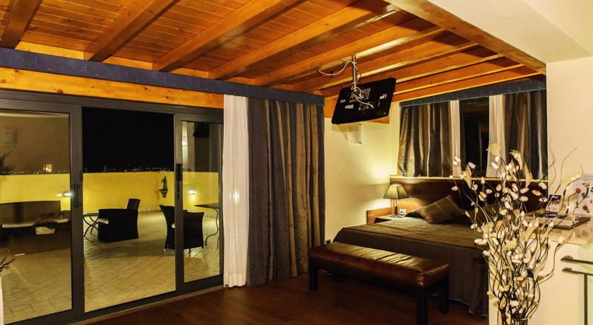 Green Hotel Poggio Regillo 24/42