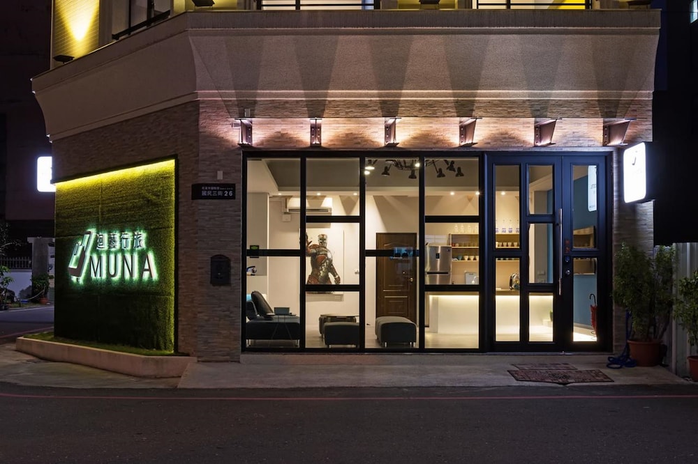 Muna Hostel 3/42