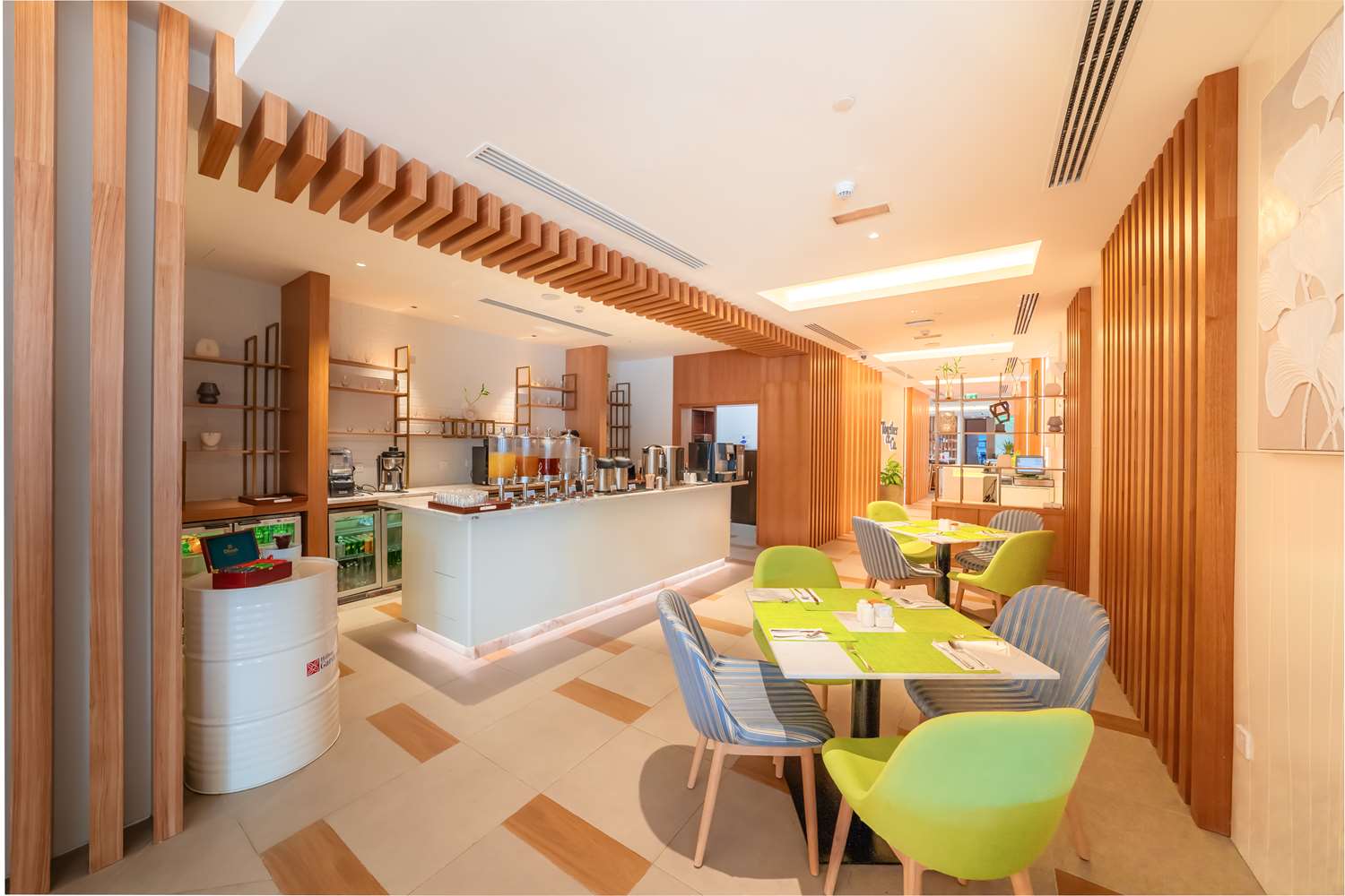 restaurant cafeteria