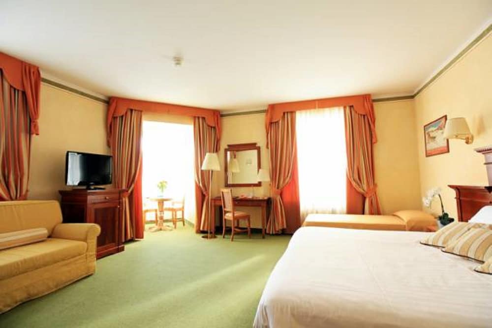 Hotel Reine Victoria 13/87