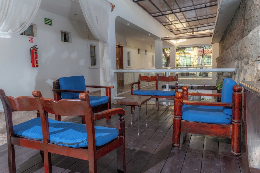 Ahava Hotel (ex Maria Candelaria Hotel) 28/43