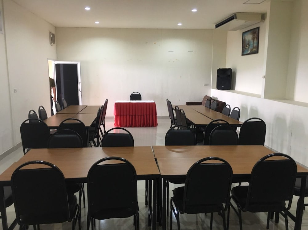 Tharakiree Place Hotel 38/45
