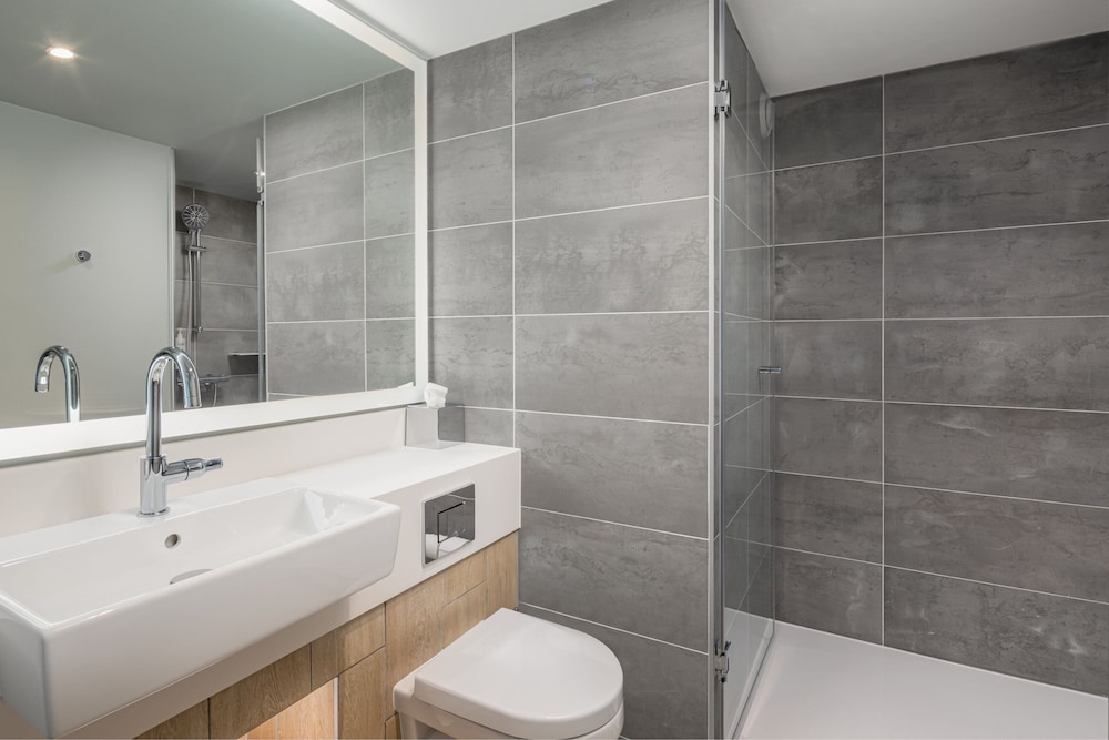 Courtyard by Marriott Paris Charles de Gaulle Central Airport 30/31