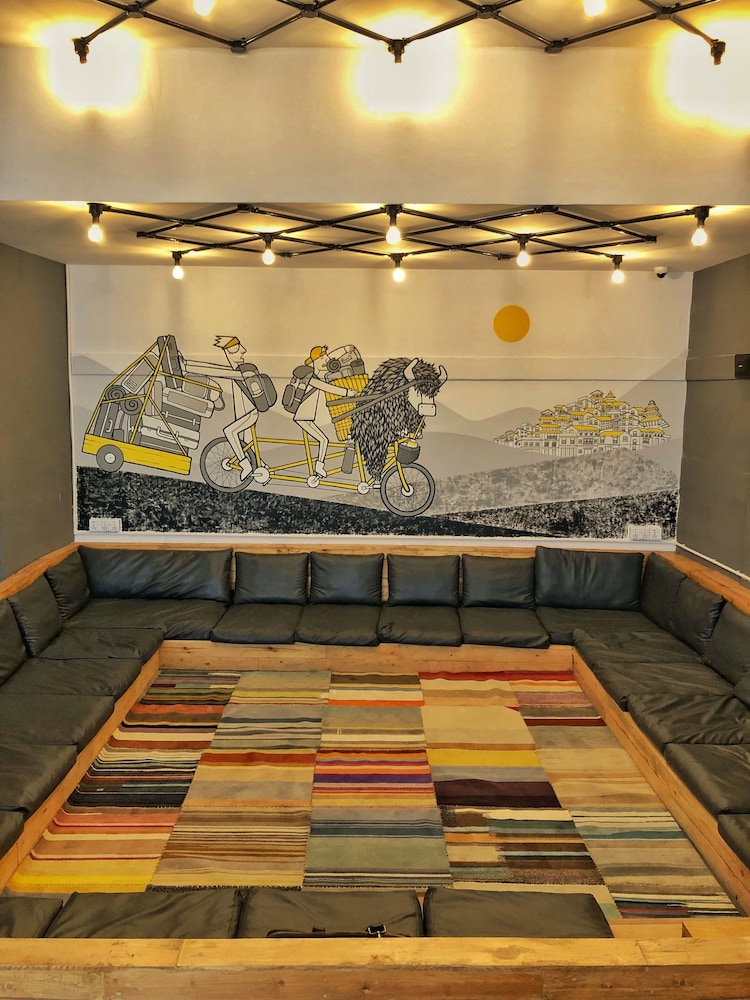 Yakety Yak Hostel 35/65