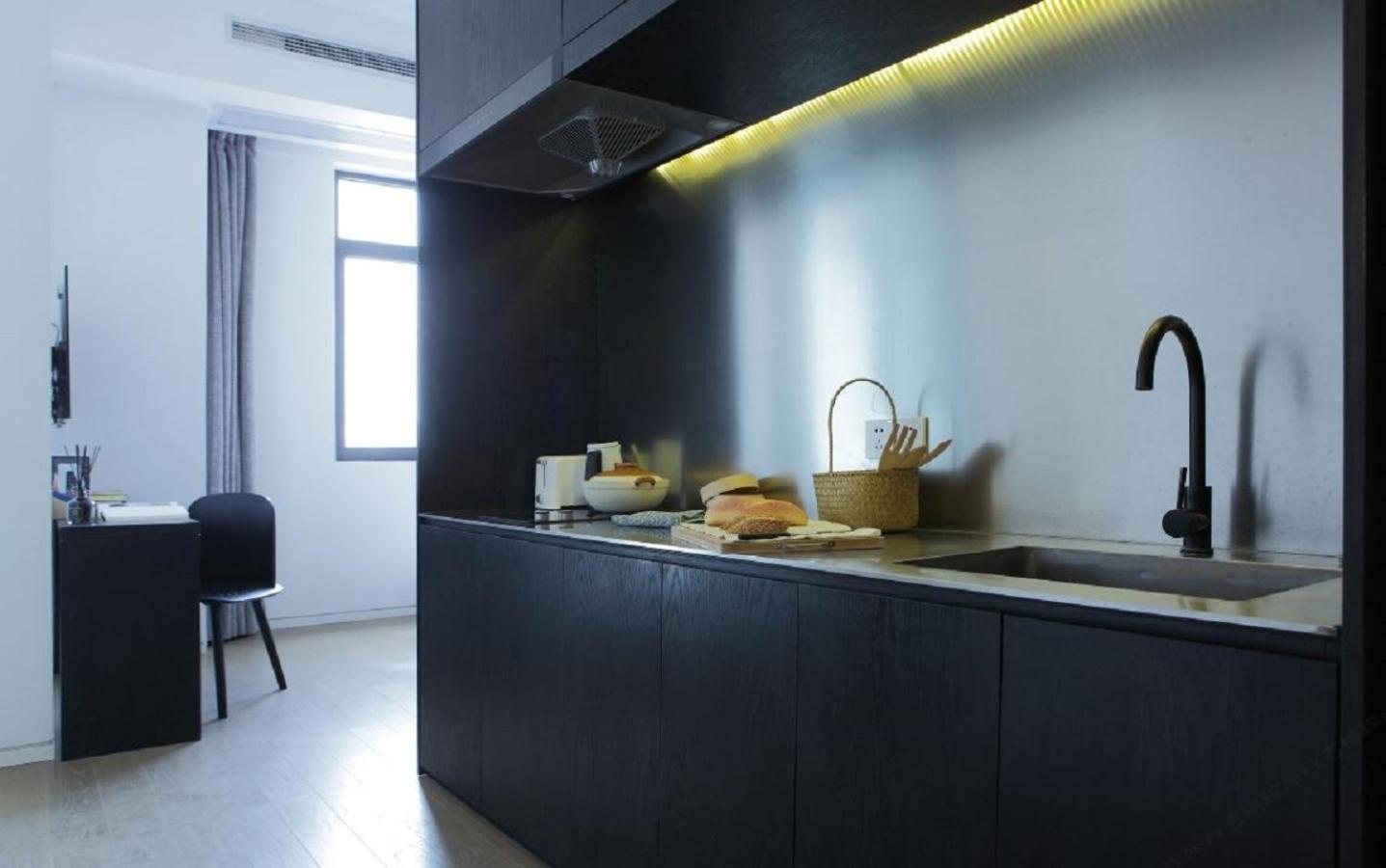 base PUSAN Serviced Apartment 33/33