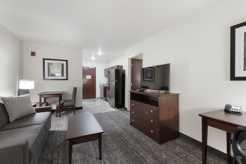 Cobblestone Hotel & Suites - Urbana 33/69