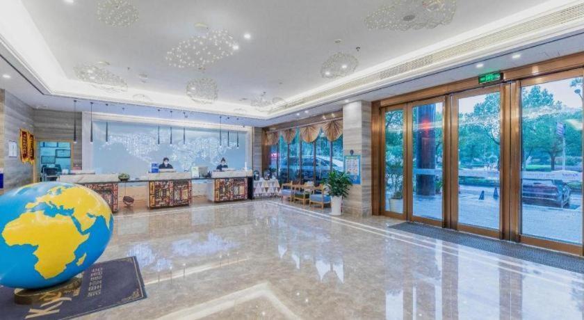 Kyriad Hotel (Yiyang Xiufeng Park) 16/39