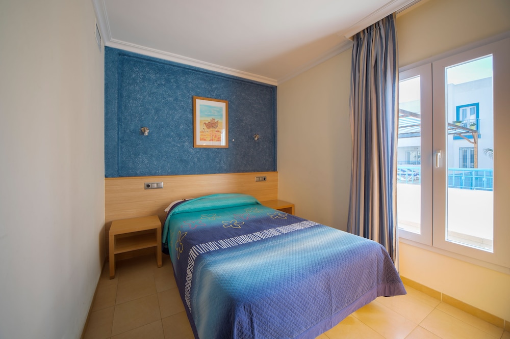 Punta Del Cantal Hotel Suites 9/48