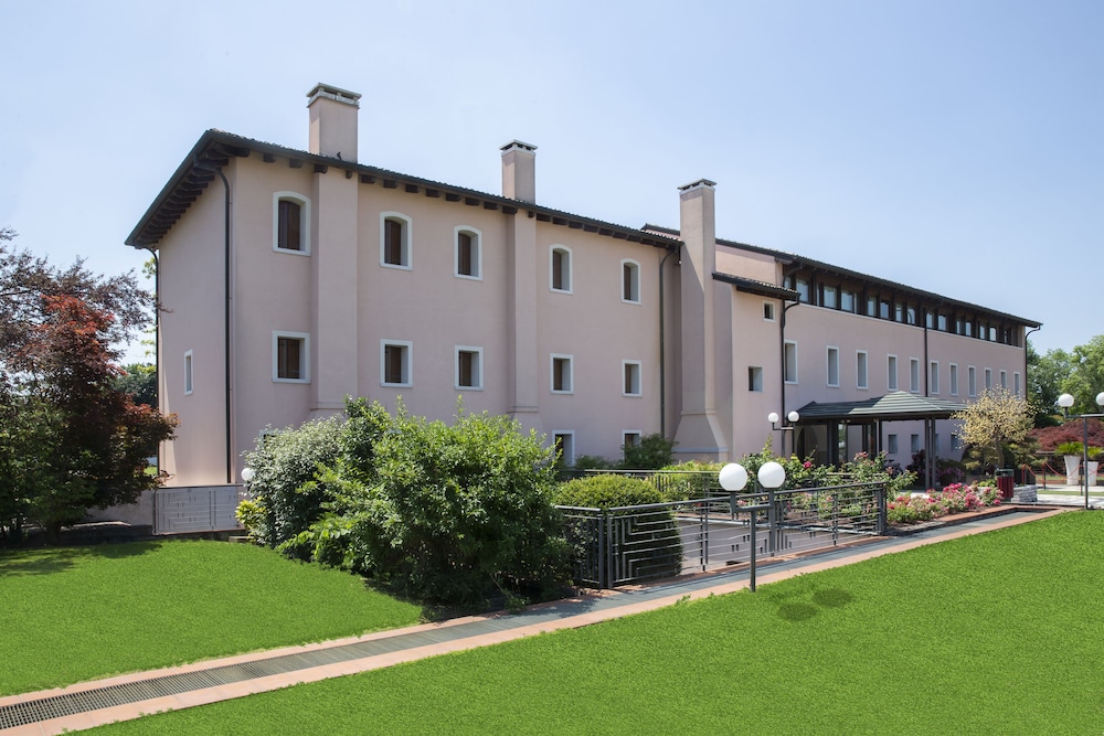 Hotel Fior 48/50