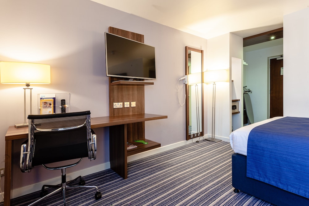Holiday Inn Express Edinburgh Airport Ex Quality Edinburgh Airport 27/53